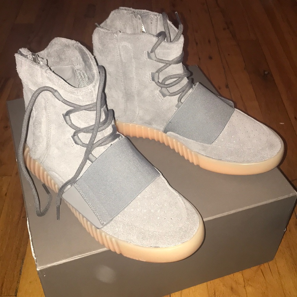 YEEZY BOOST 750 GREY GUM Sz 9.5